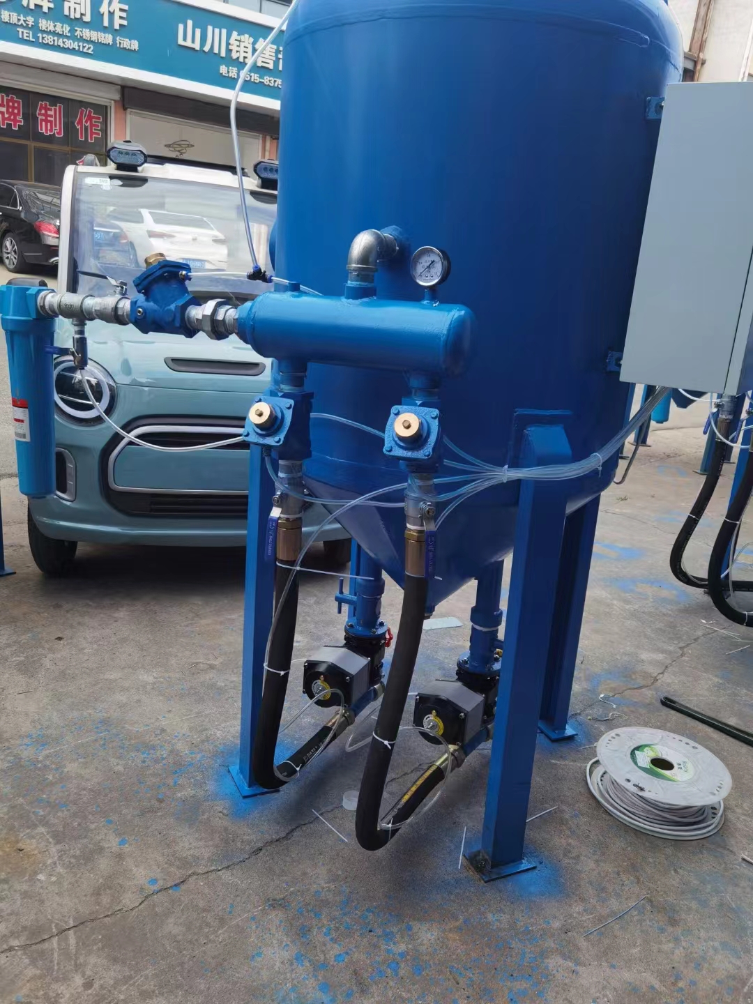 800遙控氣動噴砂機